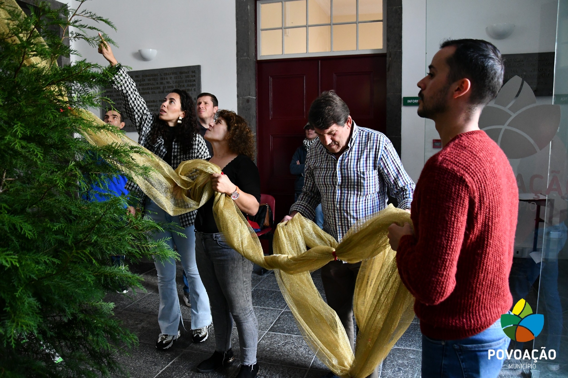 Caminho para a Liberdade ornamenta arvore de Natal da Autarquia_2022_6