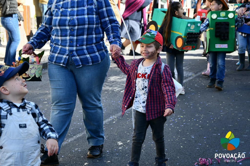 Desfile de Carnaval pelas ruas da Vila da Povoacao_2023_85