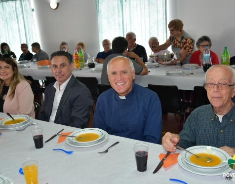 almoço de idosos promovido pela comissao do ES das furnas_2022_31