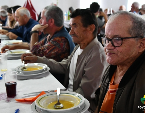 almoço de idosos promovido pela comissao do ES das furnas_2022_49