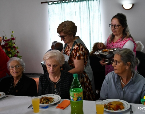 almoço de idosos promovido pela comissao do ES das furnas_2022_56