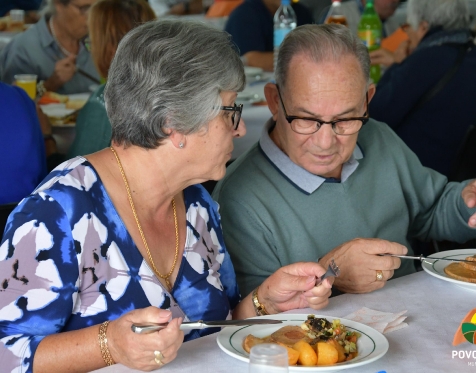 almoço de idosos promovido pela comissao do ES das furnas_2022_59